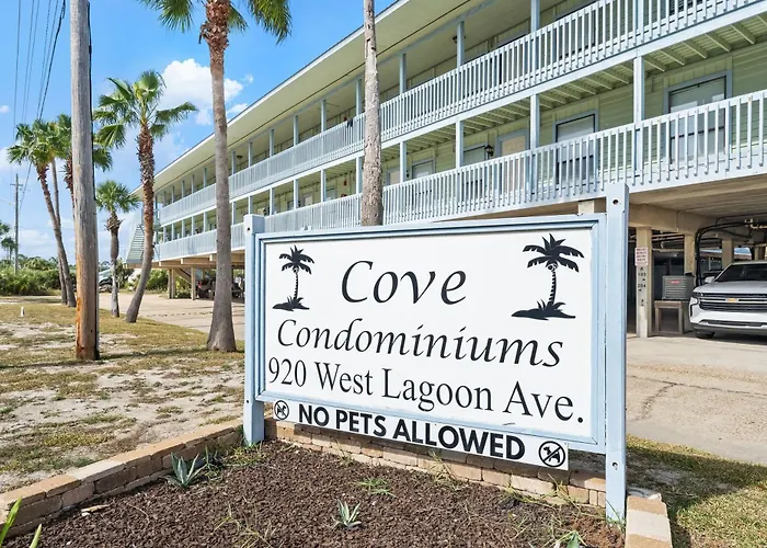 Apartment Bunk Bed Base - 2br Family Retreat At The Cove *